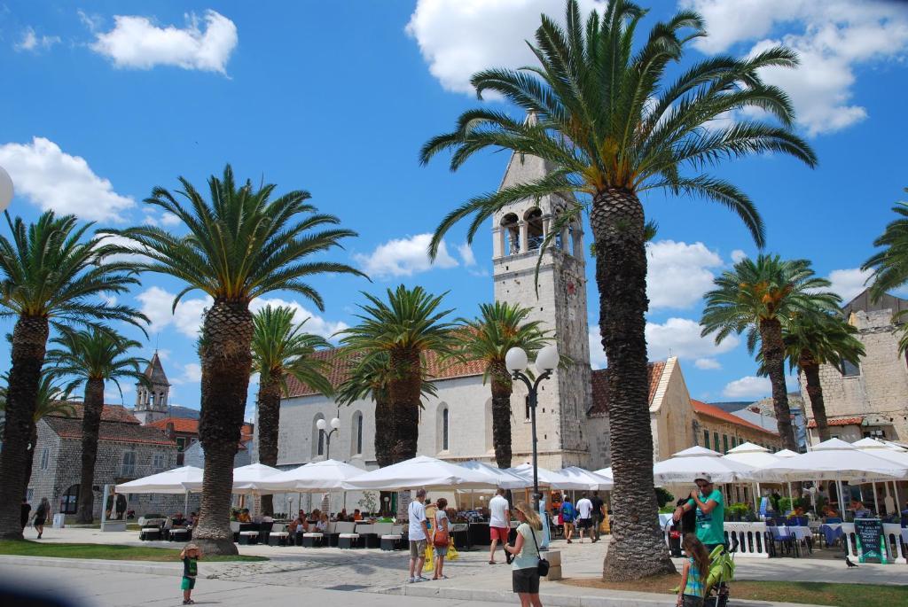 Apartments Zdravko Trogir Extérieur photo