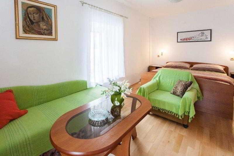 Apartments Zdravko Trogir Extérieur photo